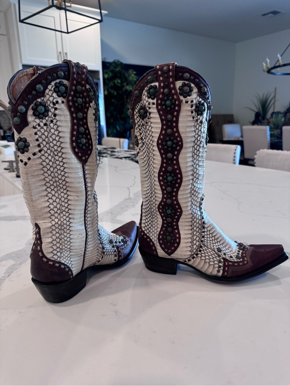 Old Gringo Cream & Brown Genuine High End Western boot. - Picture 3 of 12